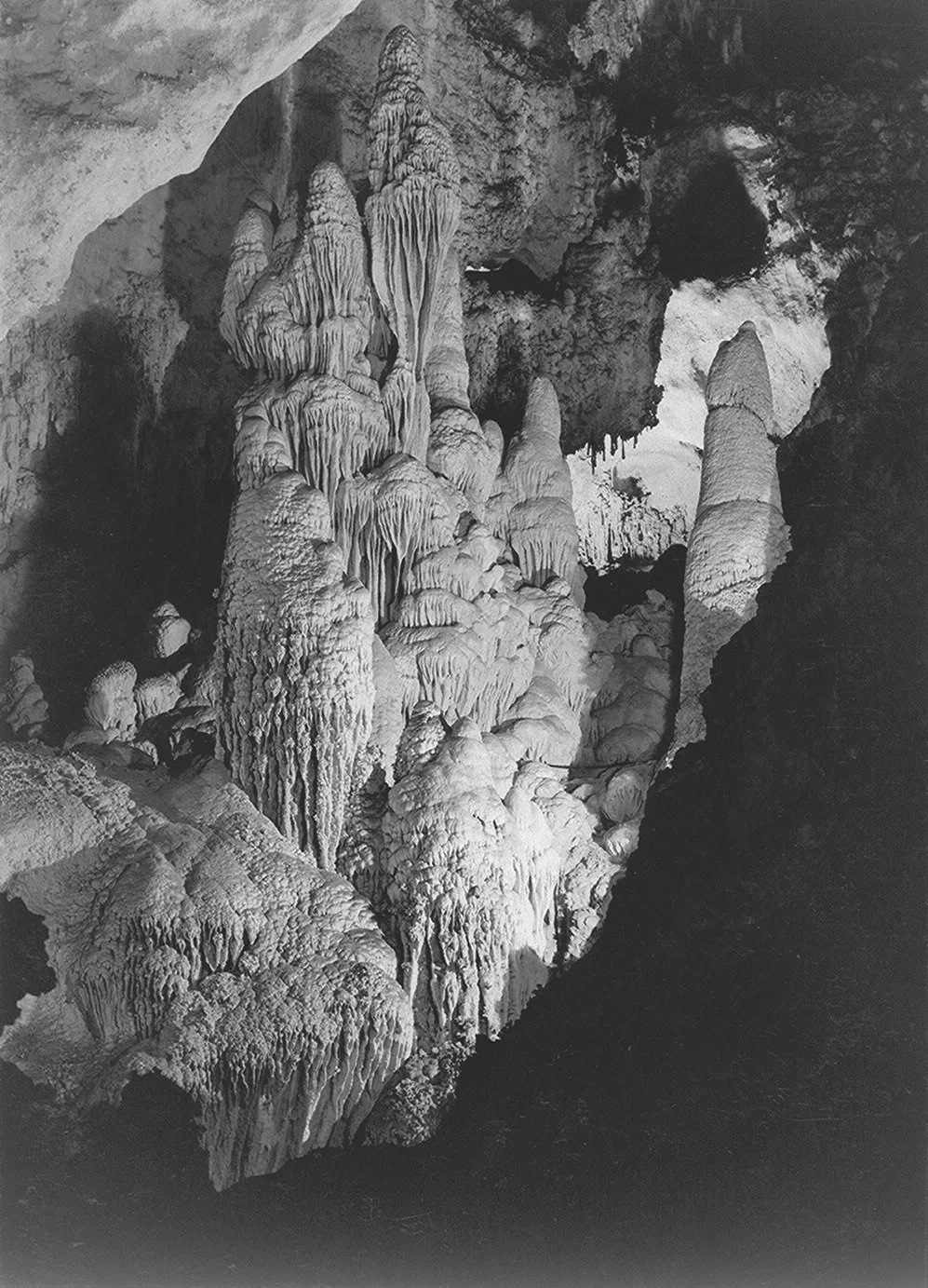 popular caves USA